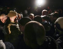 Президент встретил освобожденных из плена украинцев