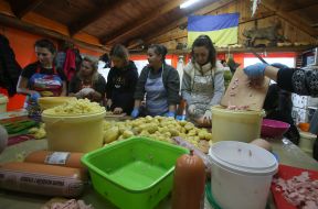 Preparation of salad olivier