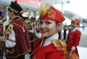 Участники флешмоба "Рождественские мировые хиты"