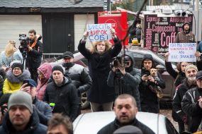 Participants of the action demanding to investigate the murder of Irina Nozdrovskaya