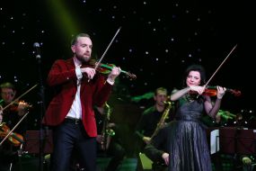 Oleksandr Bozhik, Oksana Mukha