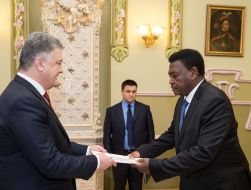 Petro Poroshenko and Mohamed Eis Ismail Dahab