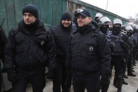 Правоохоронці на місці скандального будівництва