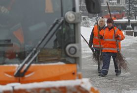 Уборка снега в Киеве