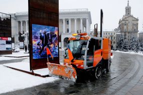 Snow cleaning in Kiev