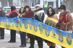 The longest flag of Ukraine unfolded on Khreshchatyk