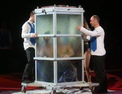 The trick "Delivering under water"