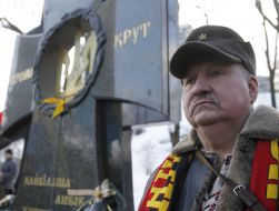 Participants in the March of Memory Heroes Krut