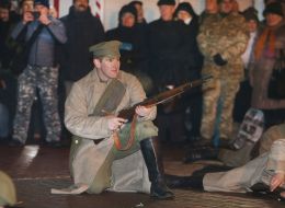 Реконструкция боя войск УНР против большевиков на заводе «Арсенал»