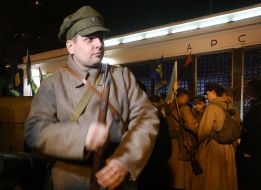 Реконструкция боя войск УНР против большевиков на заводе «Арсенал»