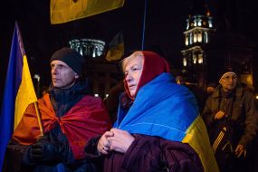 Факельное шествие в честь Героев Крут