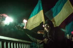 Факельное шествие в честь Героев Крут