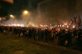 Факельное шествие в честь Героев Крут