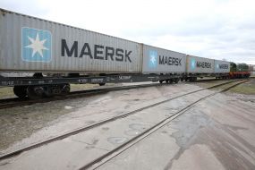 Open the route of the container train