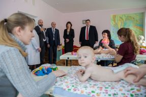 Марина Порошенко в центре реабилитации детей дошкольного возраста