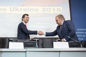 Volodymyr Omelyan and Alexandr Kharchenko