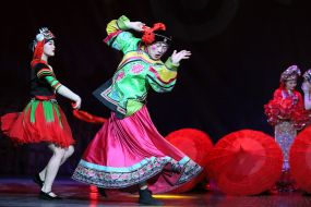 Концерт "Веселый праздник весны"