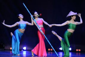 Концерт "Веселый праздник весны"