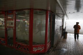 Empty trade rolls in the transition on Independence Square