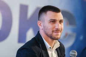 Василий Ломаченко