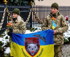 Військовослужбовці