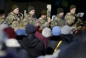 Музыканты военного оркестра