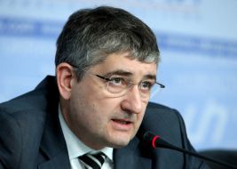 Yaroslav Tsekhmister 