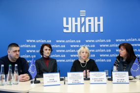 Юрий Лазаревич, Анна Котенко, Александра Брацюнь и Ксения Шаповал