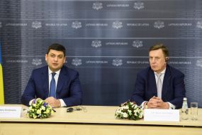 Vladimir Groisman, Maris Kucinskis