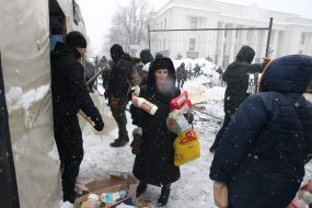 People disassemble food