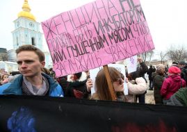 Women's March "It's time to endure!"