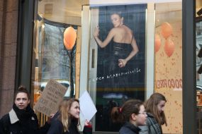 Women's March "It's time to endure!"