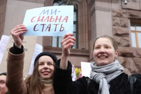 Women's March "It's time to endure!"