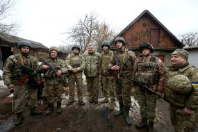 Петр Порошенко и военнослужащие