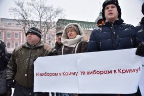 Віче проти виборів в Криму