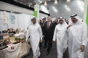 Petro Poroshenko at the exhibition Qatar International Agricultural Exhibition-2018