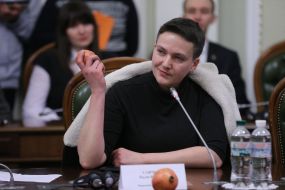 Nadezhda Savchenko with a grenade