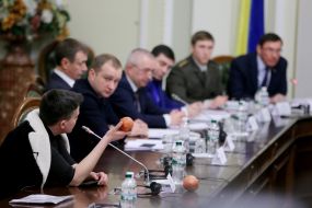 Nadezhda Savchenko with grenades