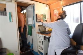 Mobile fluorography cabinet