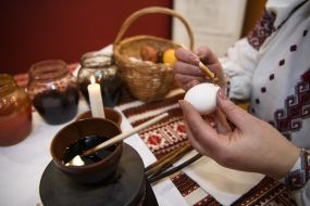 Master class on painted Easter eggs