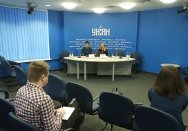 Robert Lorjan and Ruslan Velichko