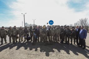 Petro Poroshenko and servicemen of the 79th Brigade