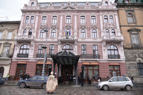 Отель "Гранд Отель"