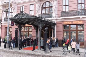 Отель "Гранд Отель"