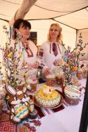 Sale of Easter cakes