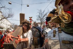 Costume staging "Easter reconstruction"