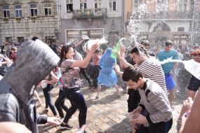 "Поливальный понедельник" во Львове