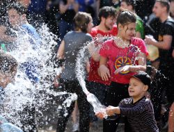 "Поливальный понедельник" во Львове