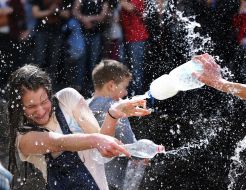 "Поливальный понедельник" во Львове