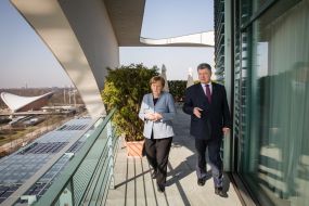 Petro Poroshenko, Angela Merkel